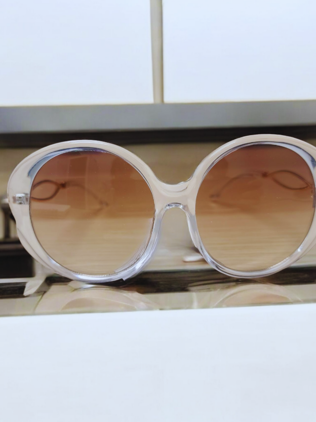 Grande-Shaped Sunglasses